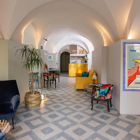 Boutique De La Hotel