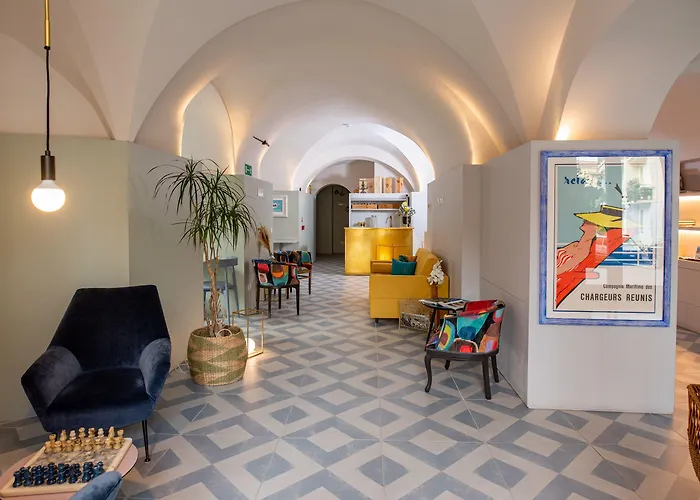 Boutique De La Hotel