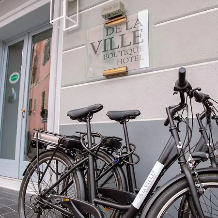 Boutique De La Hotel 3*