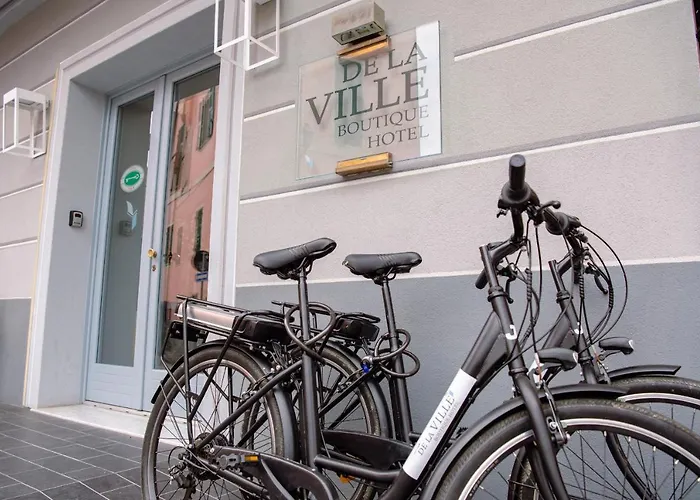 Boutique De La Hotel 3*